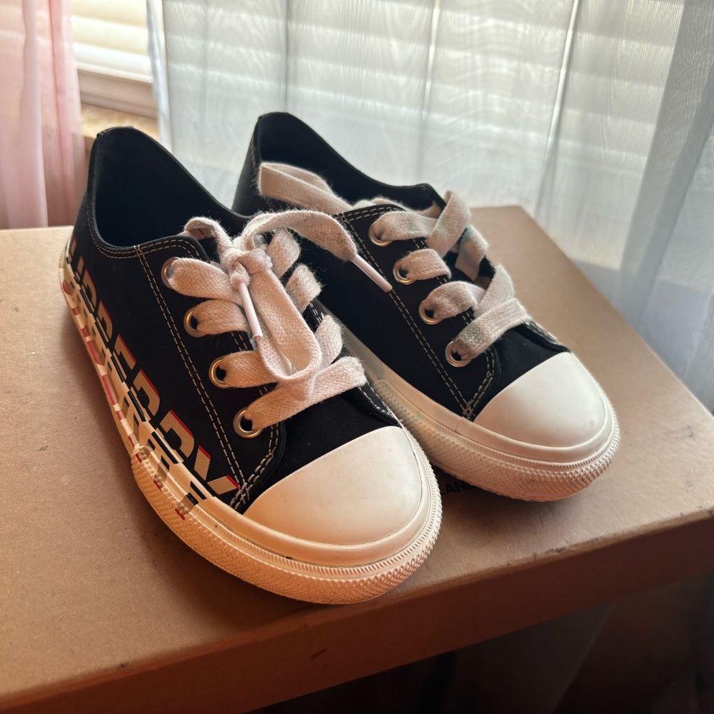Kids Burberry shoes